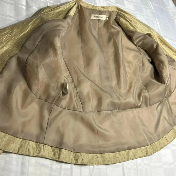 PAZ TORRAS LINEN CROPPED PEPLUM SHIMMERY GOLD COLOR BLAZER  made in Milan? - Picture 15 of 17